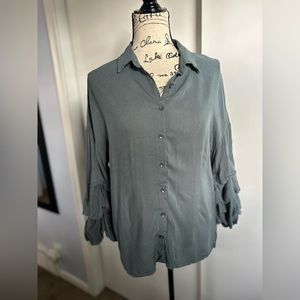 Entro By Anthropologie blouse rushed ruffle sleeve